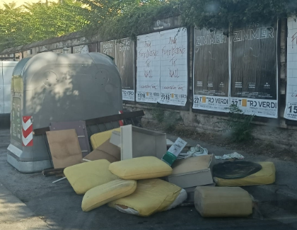 Rifiuti abbandonati, una segnalazione permette di risalire all'autore del gesto