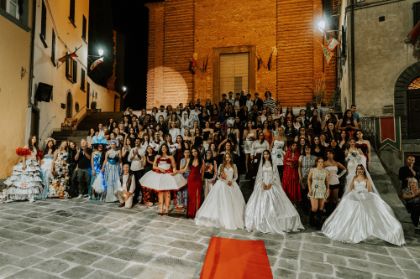 Vent'anni di moda al Checchi: sfilata, talento e sguardo al futuro
