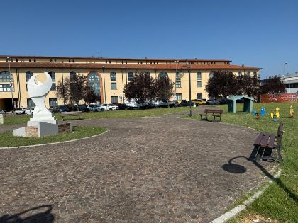 Prosegue il rinnovo delle panchine nei parchi e nelle aree verdi comunali