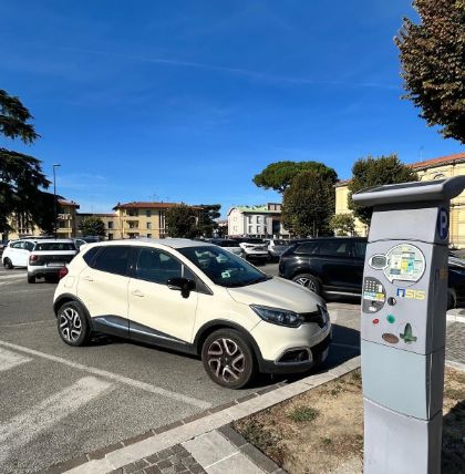Verso la nuova gestione della sosta a pagamento: meno stalli, più tecnologia e possibili soste brevi gratuite