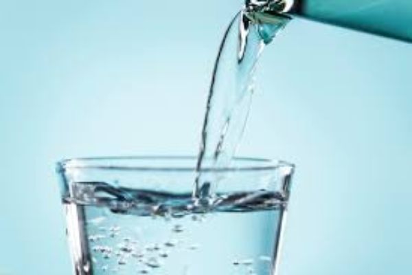 acqua-bicchiere